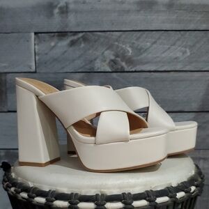 ShuShop Cream Platform Sandals with Pearl Detail Federica NIB Going Out Heels